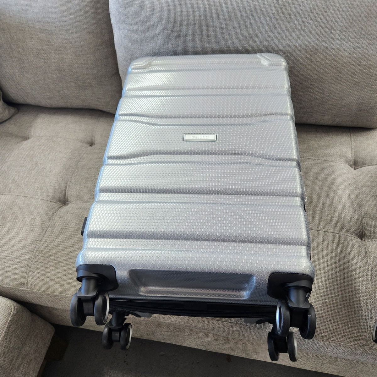 Dejuno Yukon 3-Piece Hardside Luggage Set Gray New