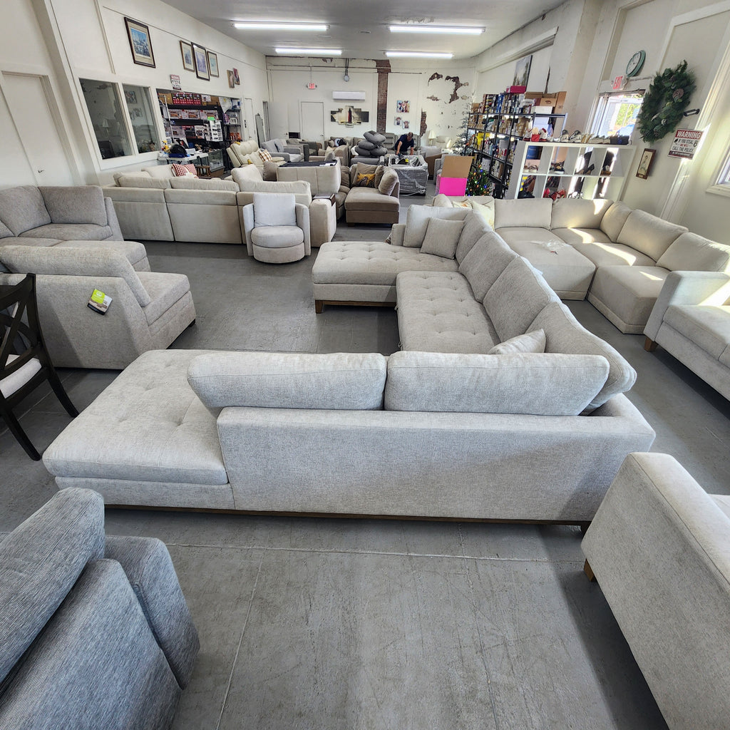Thomasville Tavish Fabric Sectional with Storage