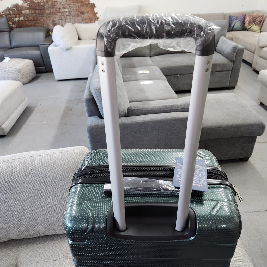 Dejuno Yukon 3-Piece Hardside Luggage Set Green New