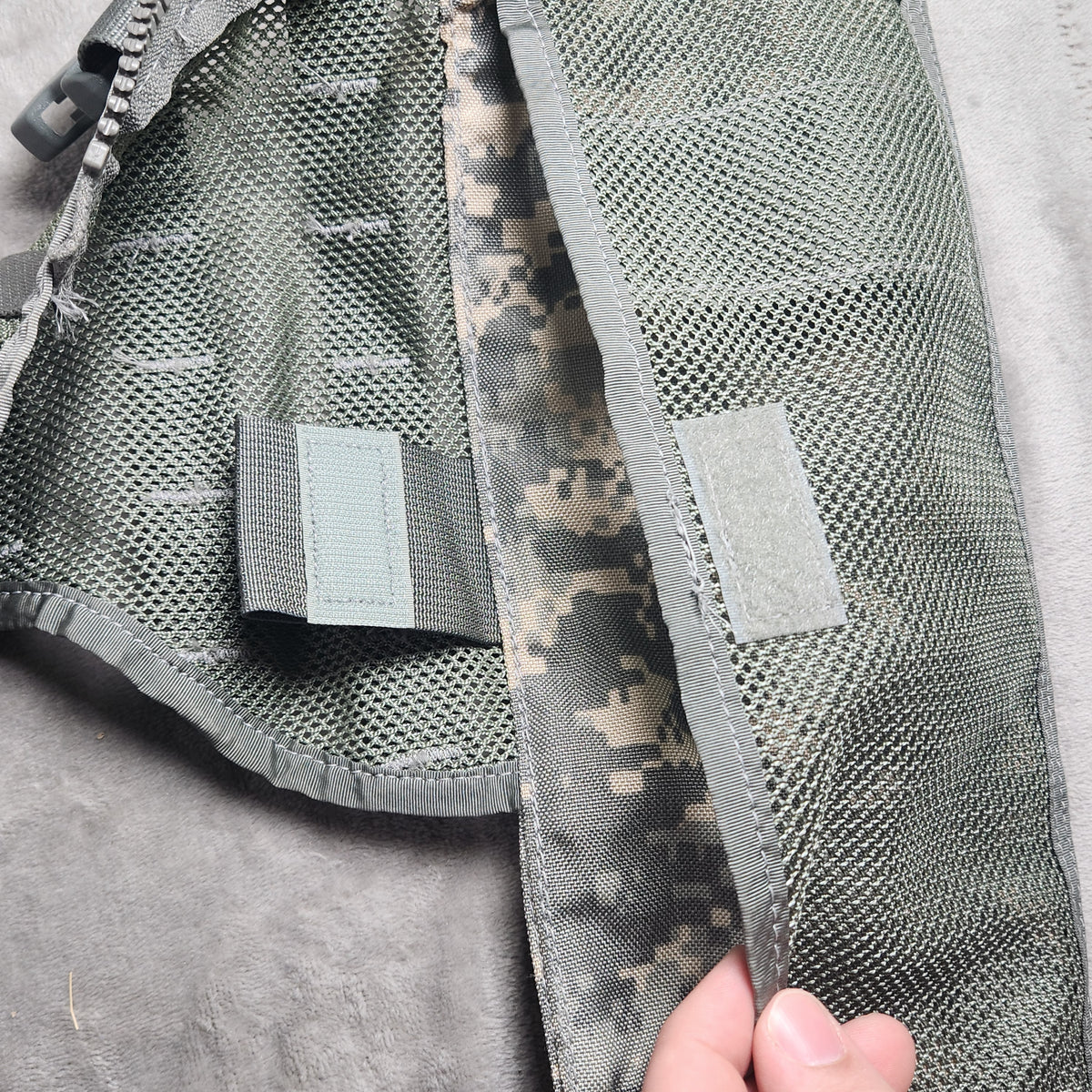 Lot of 4 MOLLE II Modular Lightweight Load Carrying Equipment FLC Fighting Load Carrier/ Utility belts