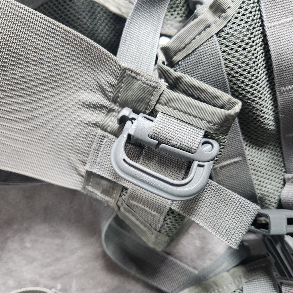 Lot of 4 MOLLE II Modular Lightweight Load Carrying Equipment FLC Fighting Load Carrier/ Utility belts