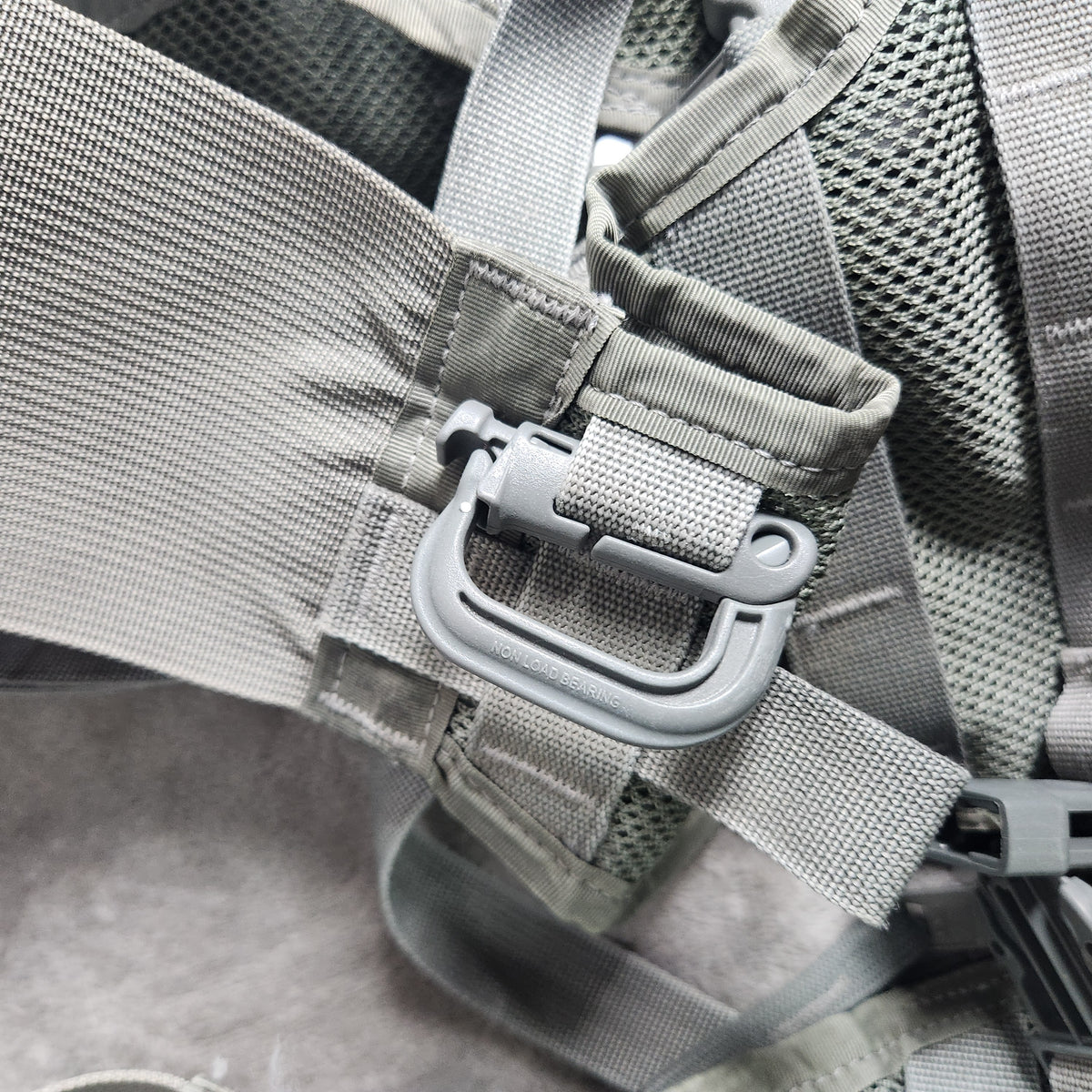 Lot of 4 MOLLE II Modular Lightweight Load Carrying Equipment FLC Fighting Load Carrier/ Utility belts