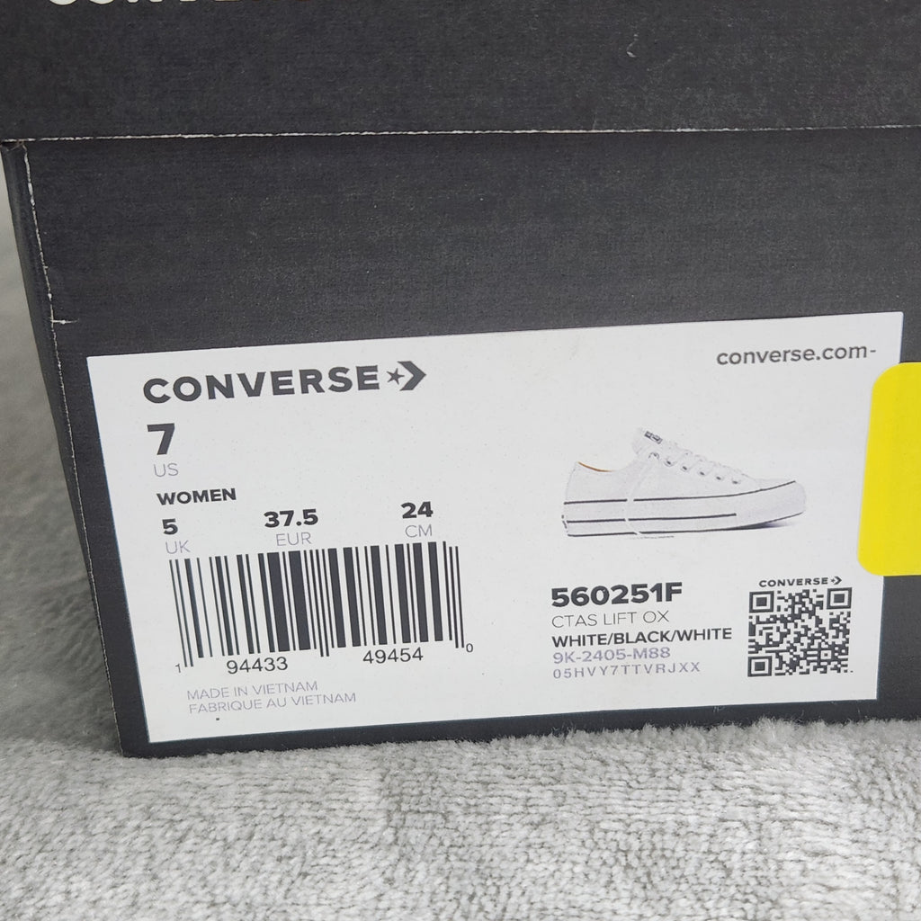 Converse Chuck Taylor All Star Lift Platform White Black Womens Size 7 560251F