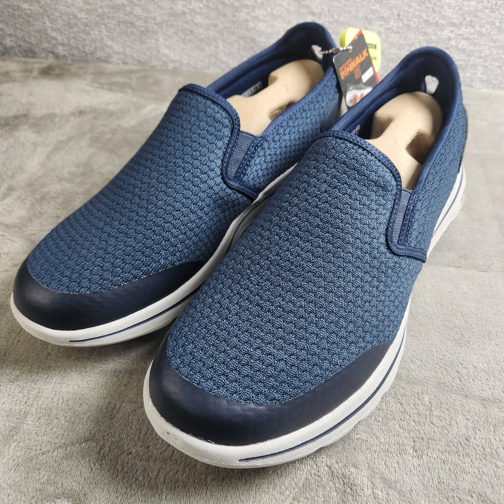New Skechers GOwalk 5 Apprize walking shoes in Men's Size 11 Extra Wide