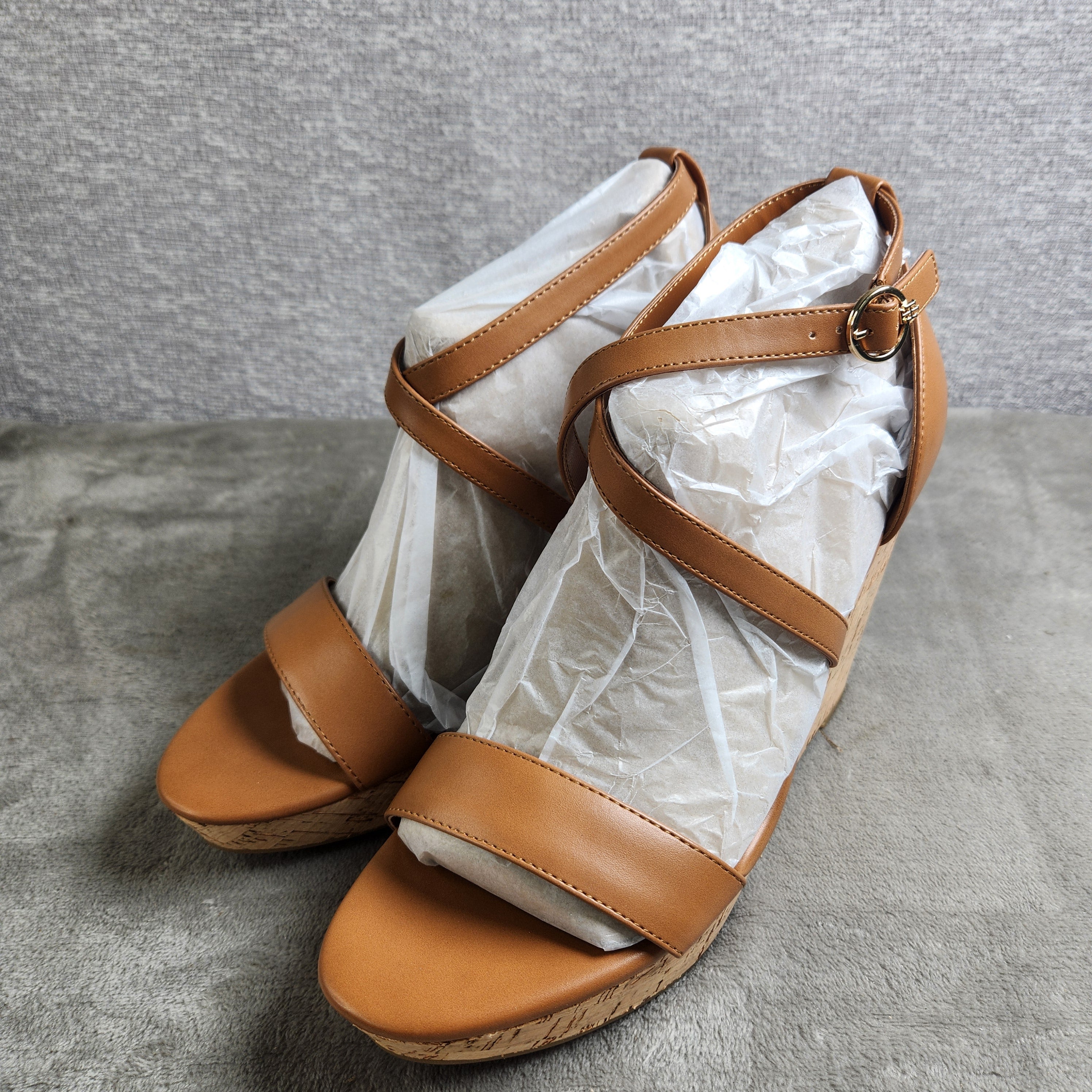 Tommy Hilfiger Missa Wedge Sandals Women's 10M Medium Brown 210 Cork