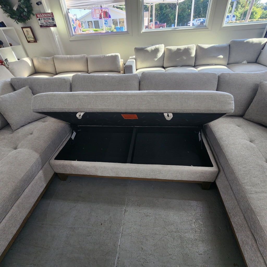 Thomasville Tavish Fabric Sectional with Storage