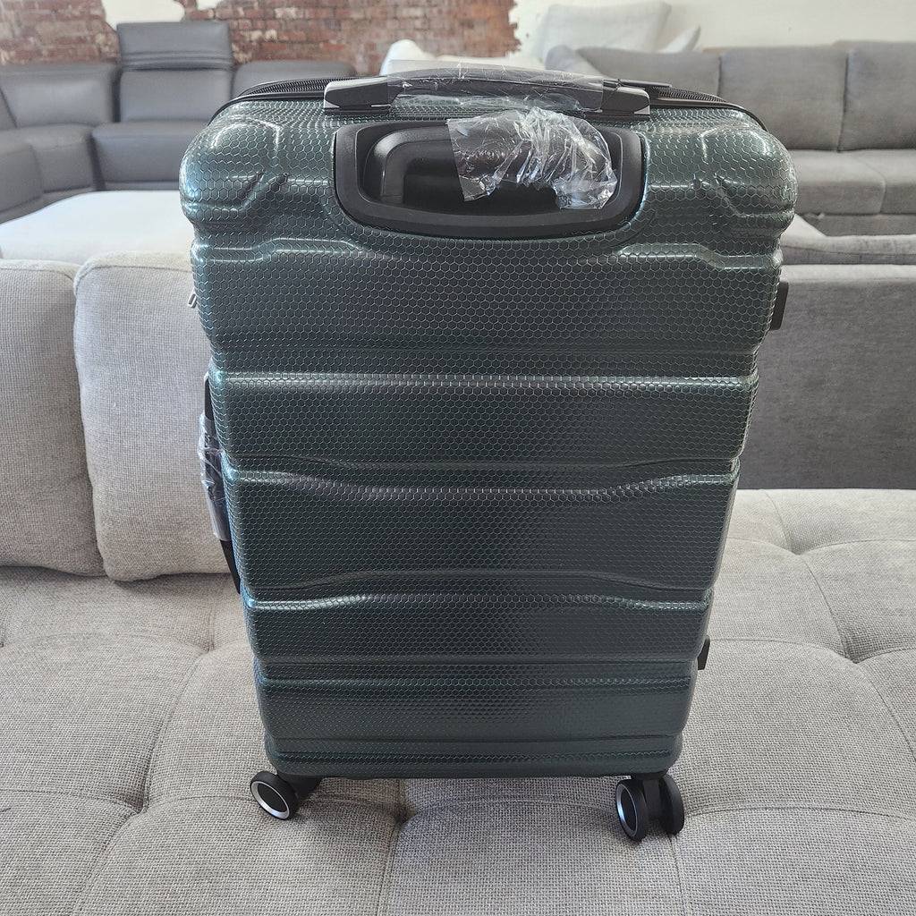 Dejuno Yukon 3-Piece Hardside Luggage Set Green New
