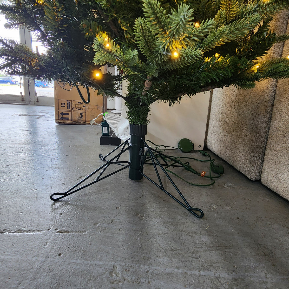 4' Pre Lit Aspen Micro LED Tree