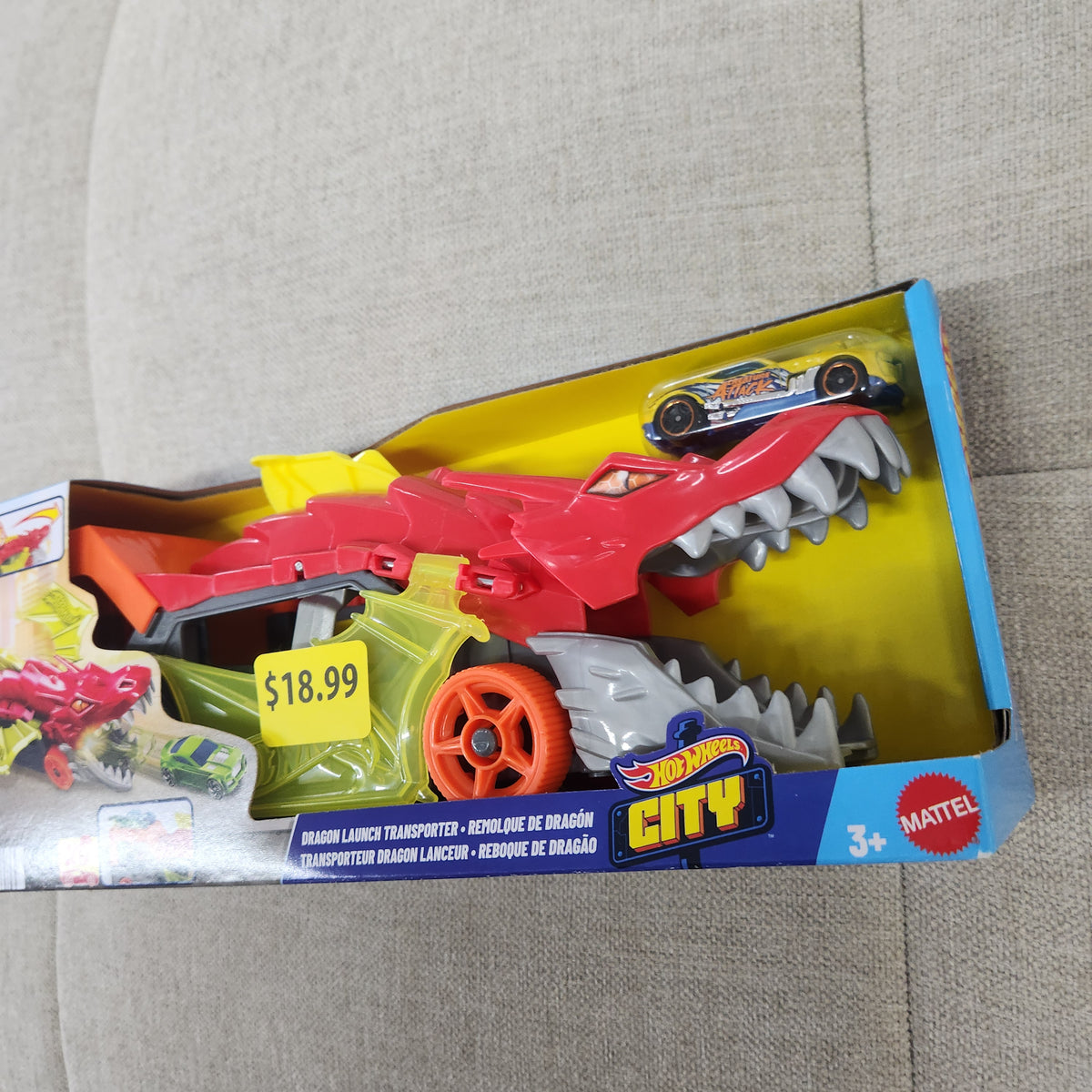 Hot Wheels Dragon Launch