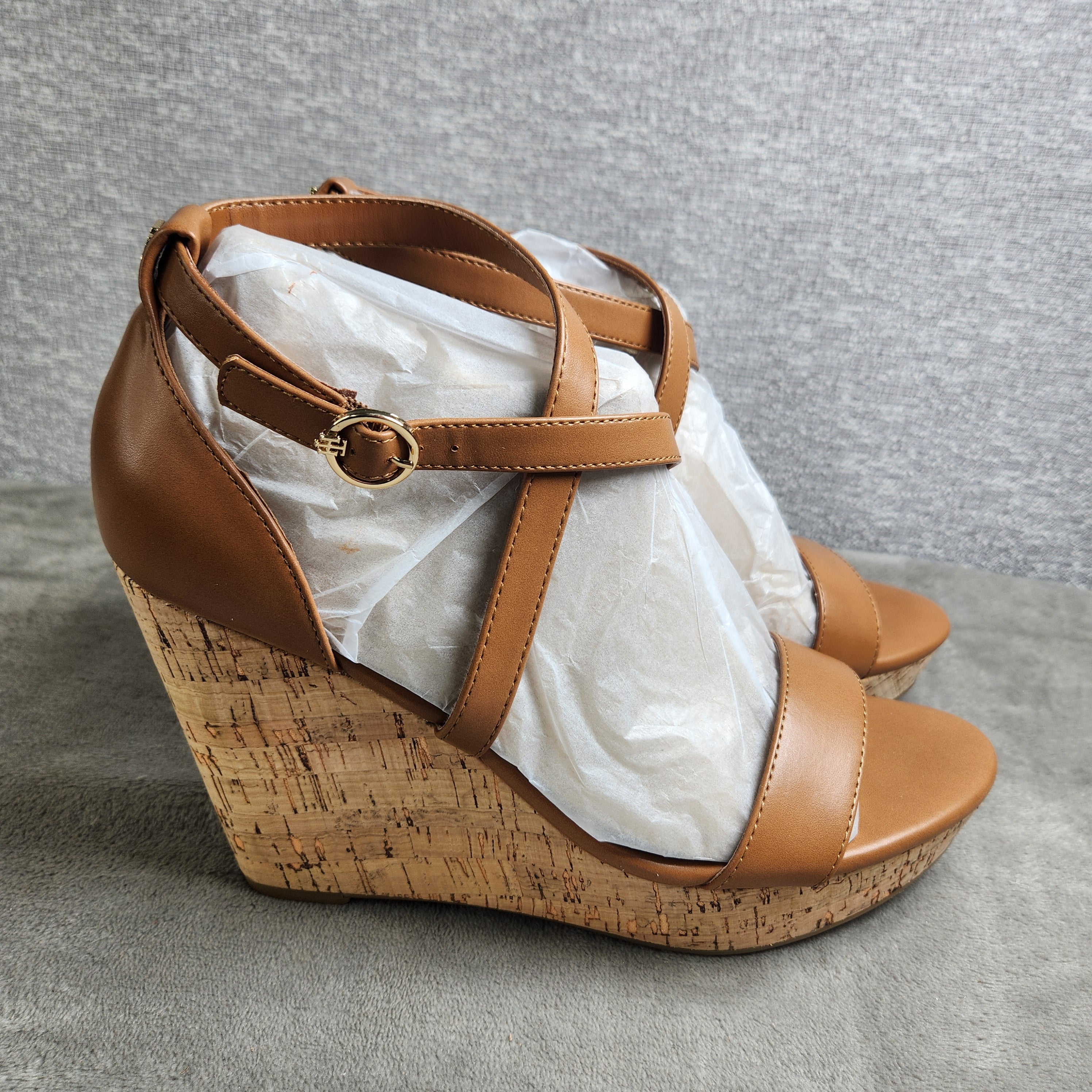 Tommy Hilfiger Missa Wedge Sandals Women's 10M Medium Brown 210 Cork